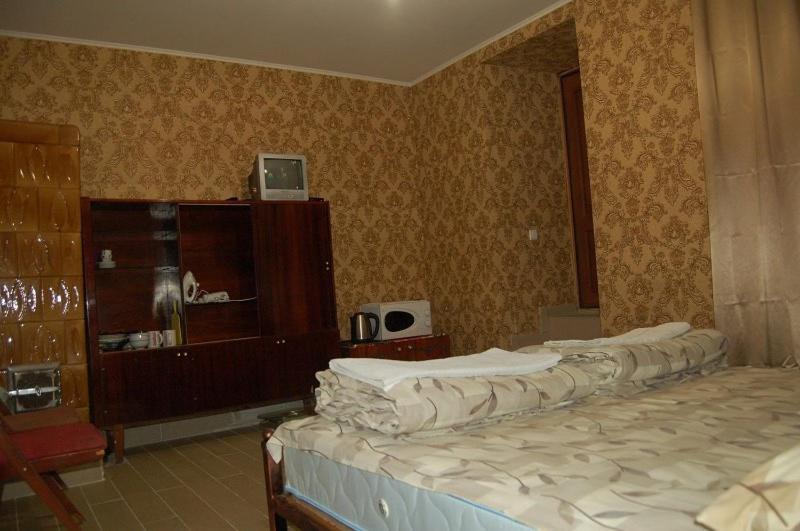 Apartment On Stepana Bandery 37 Постійне Електропостачання Lviv Kültér fotó
